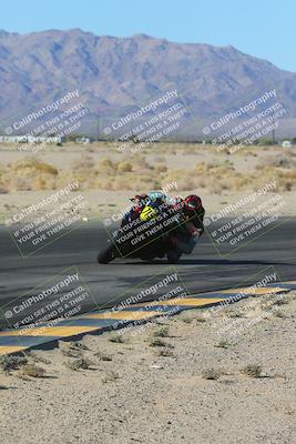 media/Jan-10-2025-CVMA Friday Practice (Fri) [[489e0da257]]/Group 4 and Trackday/Session 2 (Turn 4 Inside)/